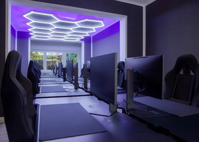 Ferien Und Gamingwohnung * Mönchengladbach